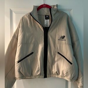 New Balance Nylon Beige Windbreaker Jacket Vintage Style